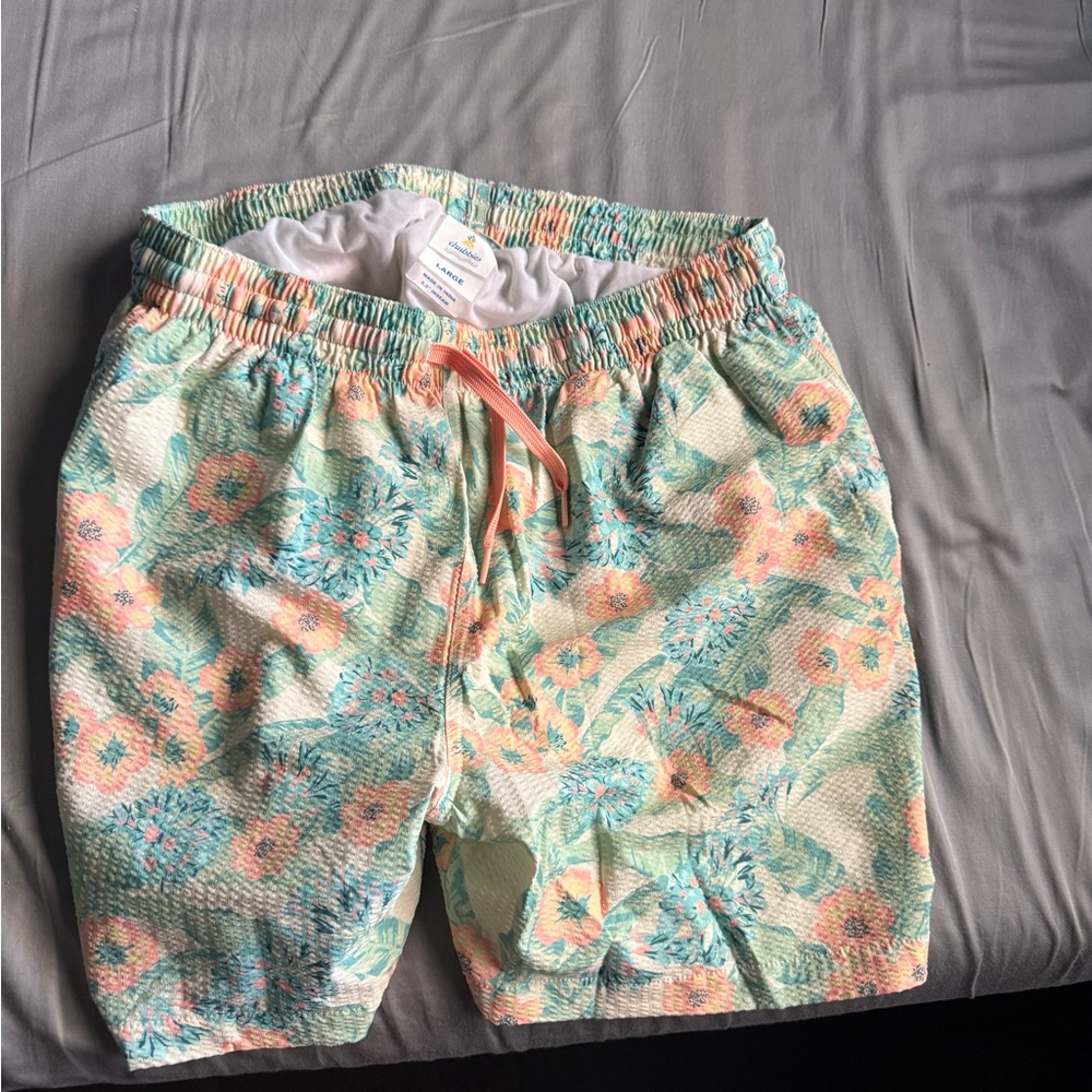 Chubbies Floral Athletic Shorts - Peach and Aqua